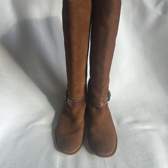 Frye Brown Suede Women’s Knee High Riding Boots Sz 8.5 Leather Brass Details - Picture 5 of 16